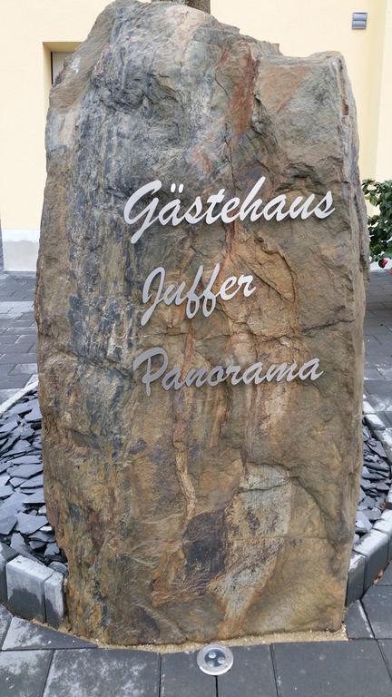 Gaestehaus Jufferpanorama Brauneberg Exteriör bild